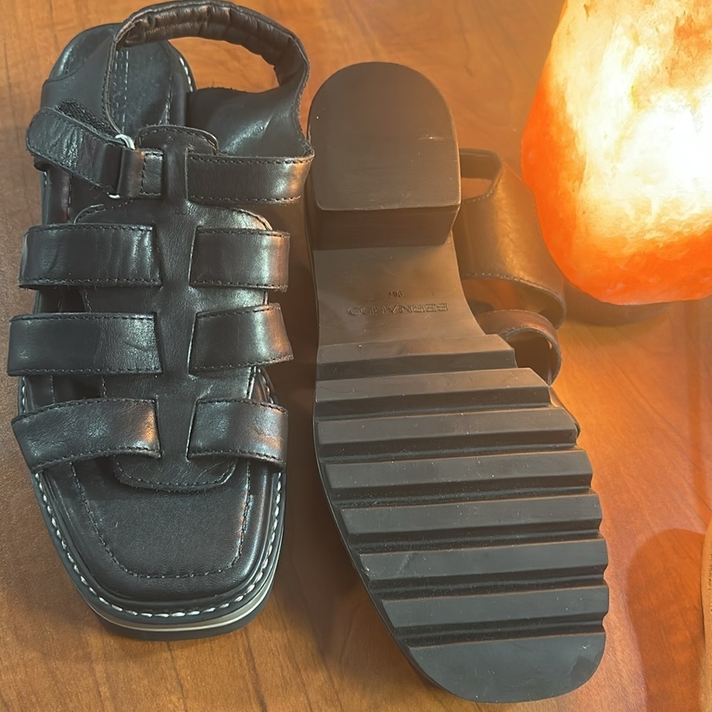 Bernardo Women's Sasha Chunky Heel Strappy Sandal Black Antique Calf Size 9m — image 3 of 8